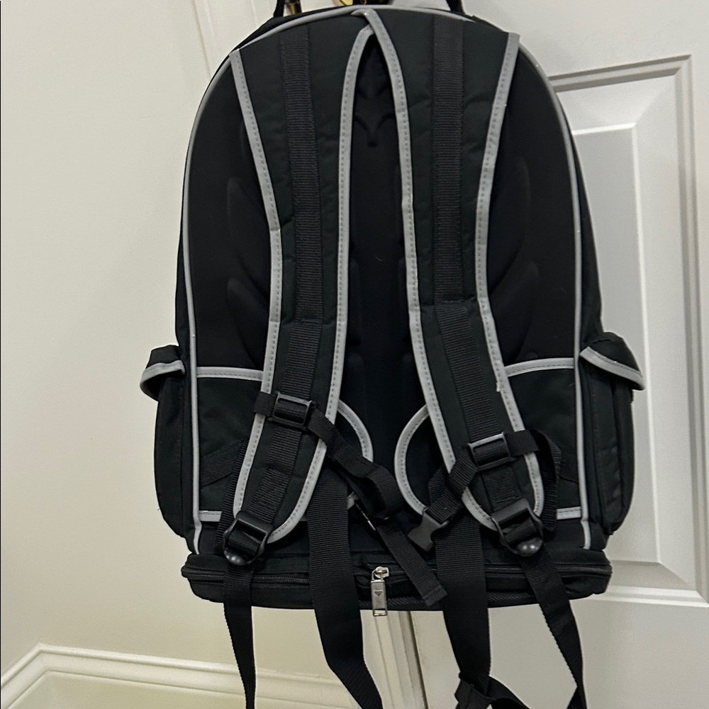 TYR Aqua and Black Backpack - Picture 4 of 6